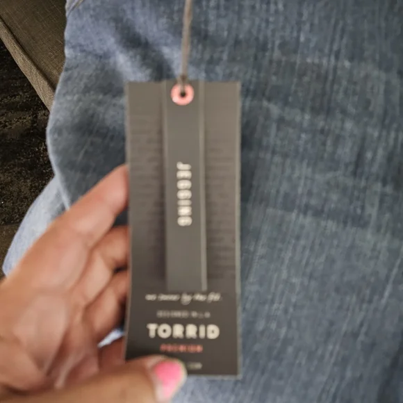 Torrid 3 button jegging skinny jeans 22R NWT - Picture 9 of 10